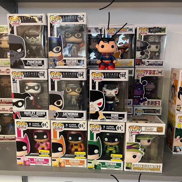 SO MANY FUNKOS!!! ASK FOR AVAILABILITY - Picture 8 of 10